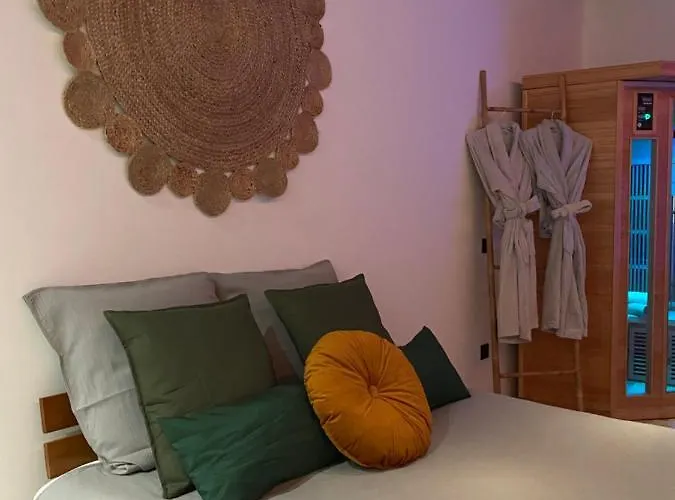 Sweet Exotique By Locations_lepuyenvelay Apartment